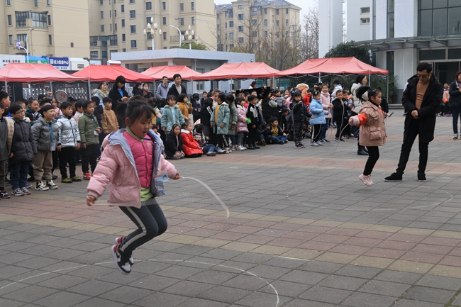 89f1d26d5fe342cebe1200ce8a837a6c.JPG