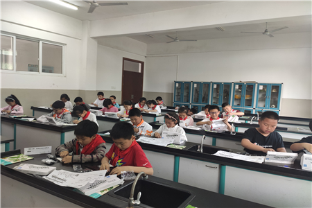 4915dac2956f49a5a135ab2f883d971a.jpg