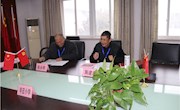 辛庄中心小学接受师德师风建设和专业发展情况挂牌督导